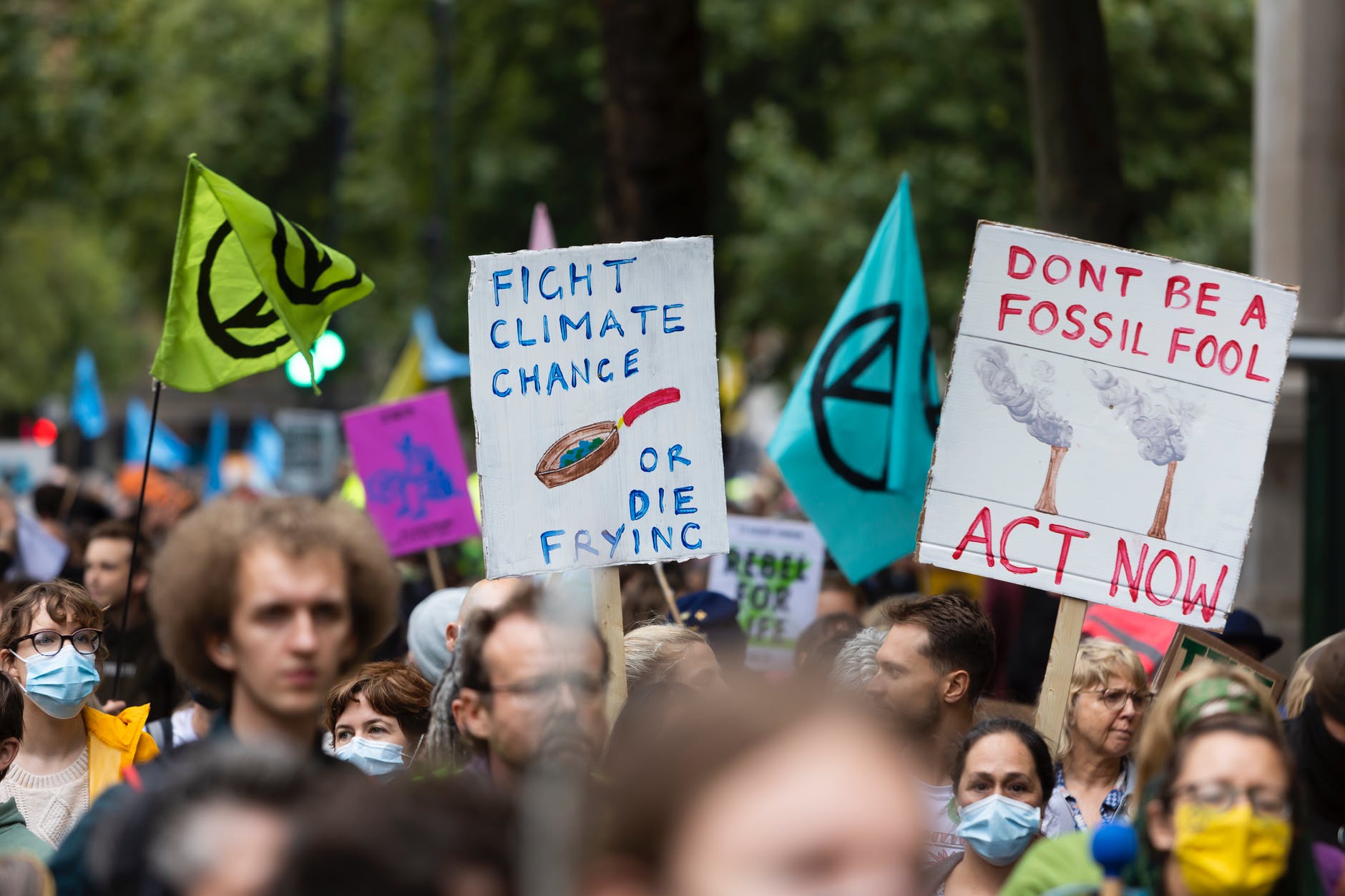 crowd protesting against climate policy